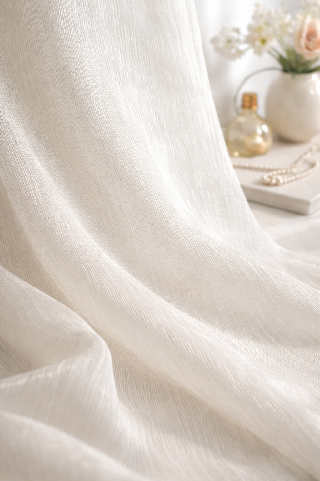 15DBEA8E-C6D1-41A1-91CD-BF113735D9B4 پارچه پرده حریر برفکی رویال - تصویر 1